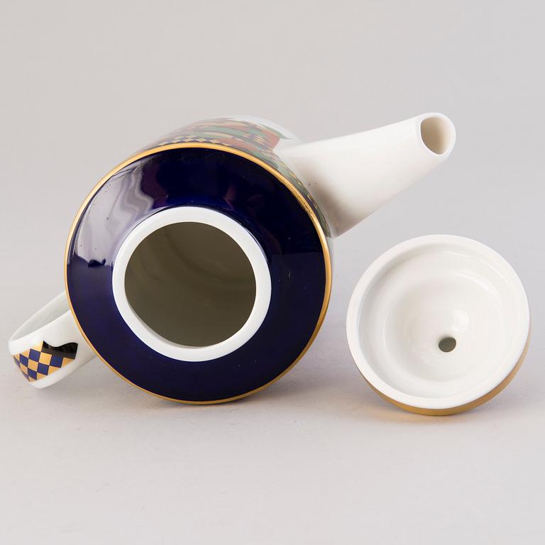 HEIKKI ORVOLA, Kaffekanna, kaffe-/moccakoppar, 9 st, varav 7 på fat, fältspatporslin, "Festivo", Rörstrand, 1980-tal.
