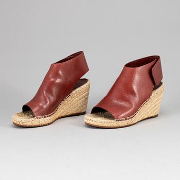 CÉLINE, shoes, size 39.