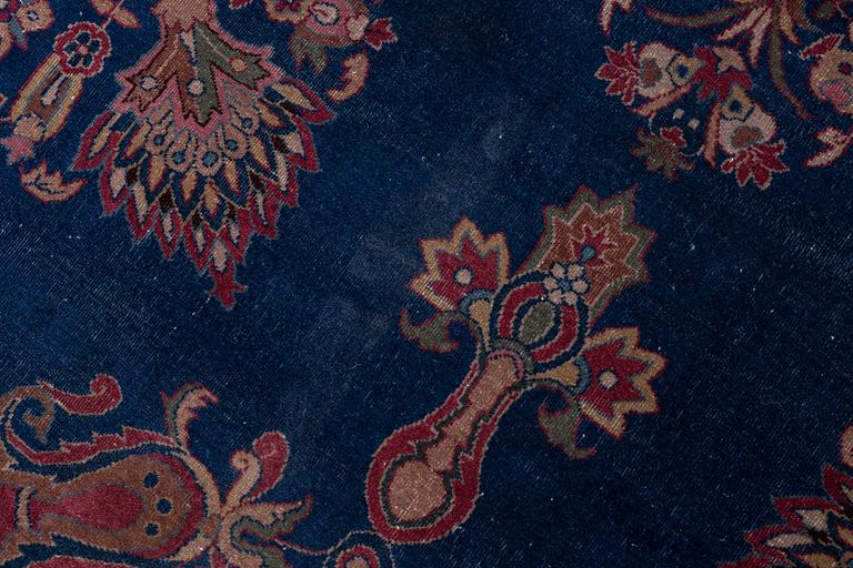 A semi-antique Amritsar carpet, north India c. 359 x 272 cm.