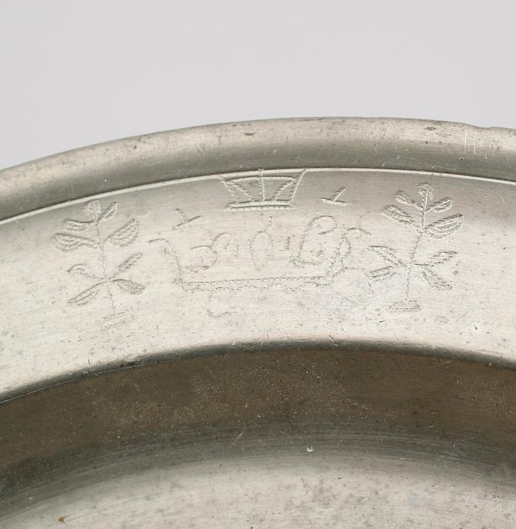 FAT, tenn, otydliga svenska stämplar, 1700-tal.