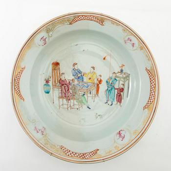 Bowl/hand basin porcelain China 18th century.