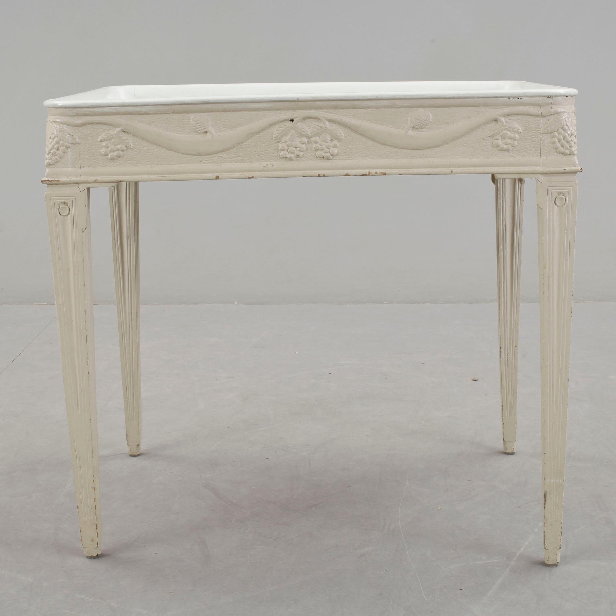 TEBORD, gustavianskt, 1700-talets andra hälft.