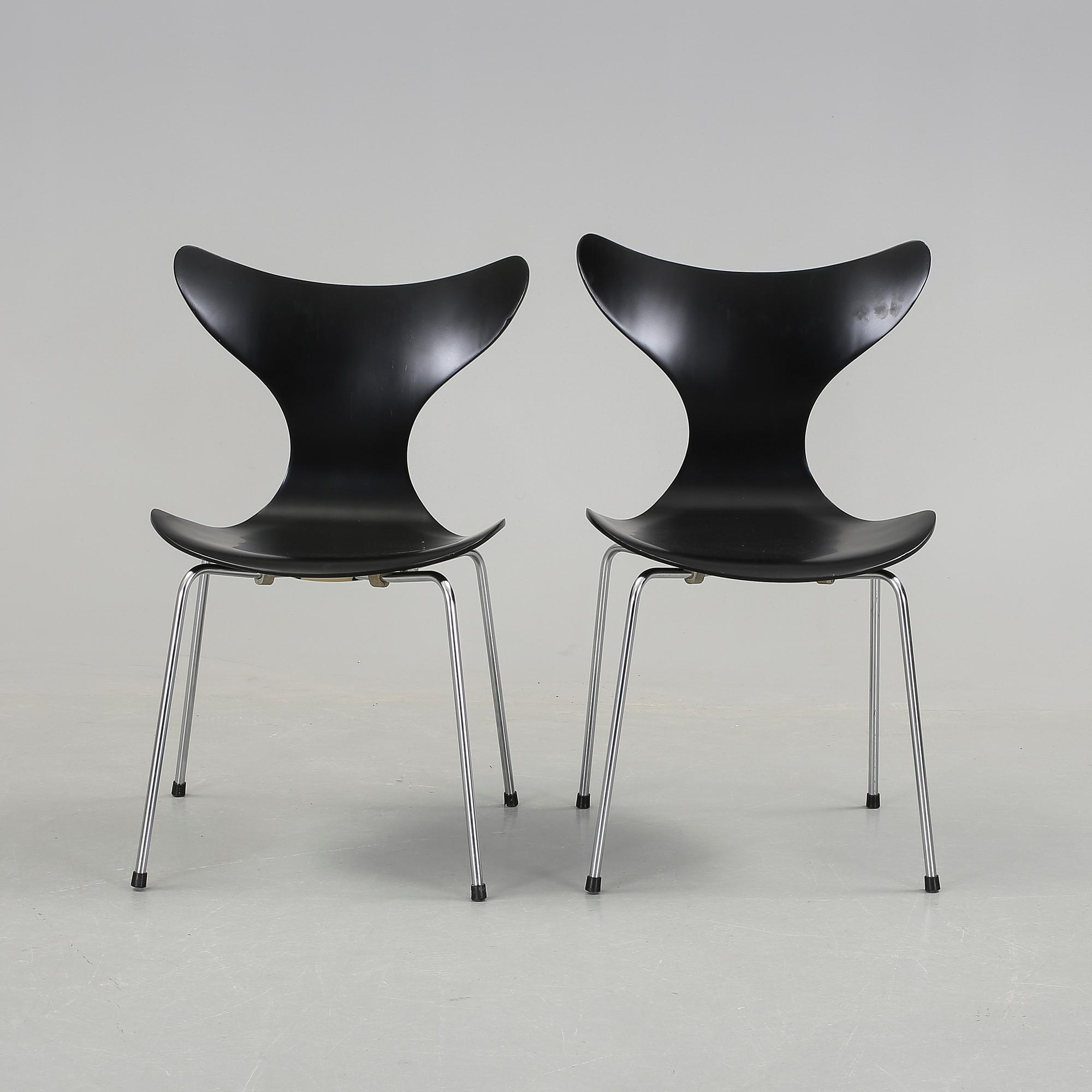 STOLAR, 2st, "Liljan / Måsen / Mågen", Arne Jacobsen, Fritz Hansen, 1973.