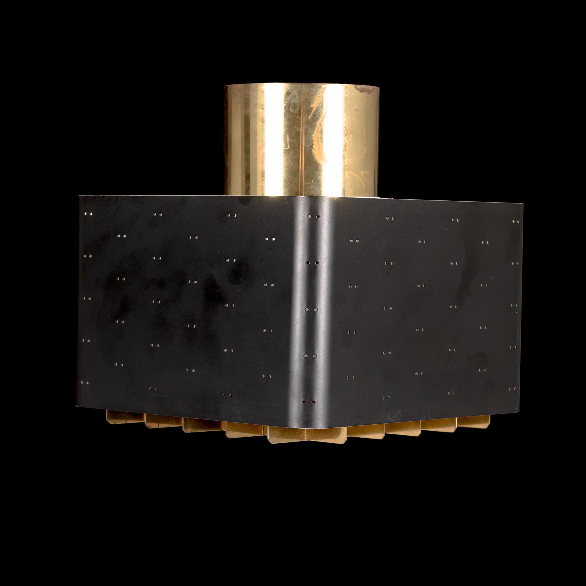 Paavo Tynell, taklampa "Tähtitaivas" (Stjärnhimmel), Idman 1900-talets mitt.