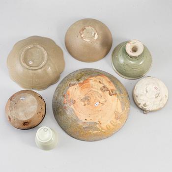 A group of seven Southeast asian ceramic objects, 17th-20th century.