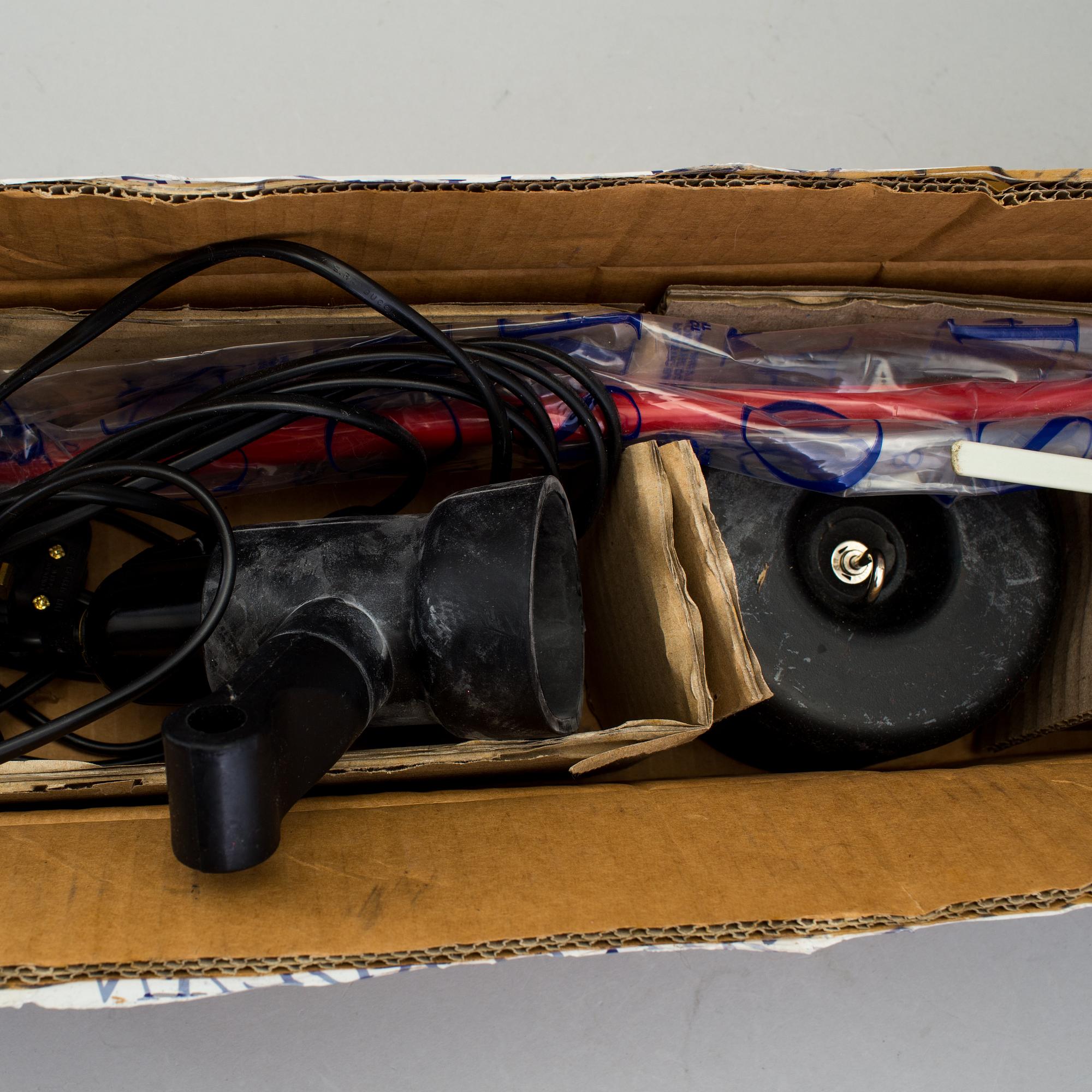 LAMPA ”Parentesi”, Achille Castiglioni och Pio Manzu för Flos.