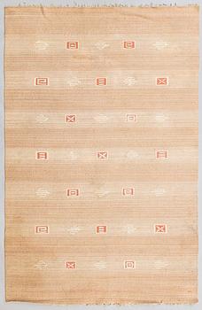 Toini Kallio, A 1930s flat weave carpet for Aaltosen Mattokutomo, Kiikka, Finland. Circa 300x200 cm.