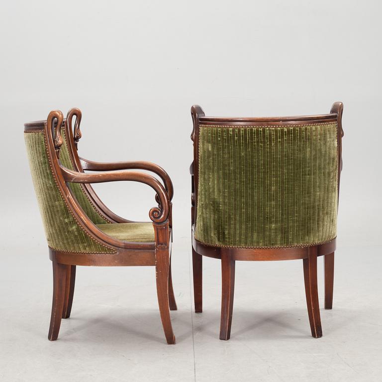 FÅTÖLJER, ett par. Empirestil, 1900-talets andra hälft.