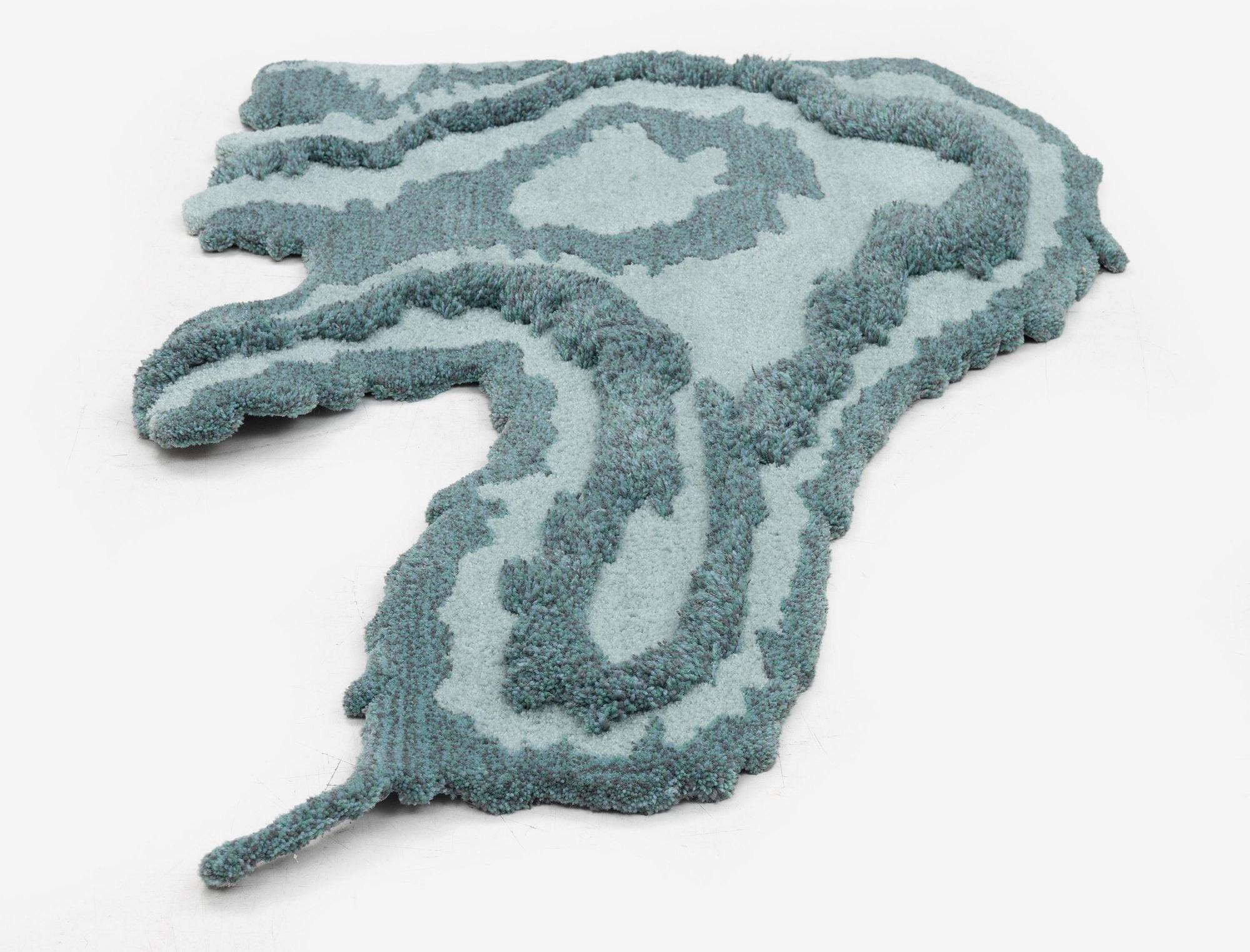 Jonathan ”Ollio” Josefsson, matta, 2 delar, tuftad i relief, ca 250 x178 resp 130 x  73 cm.