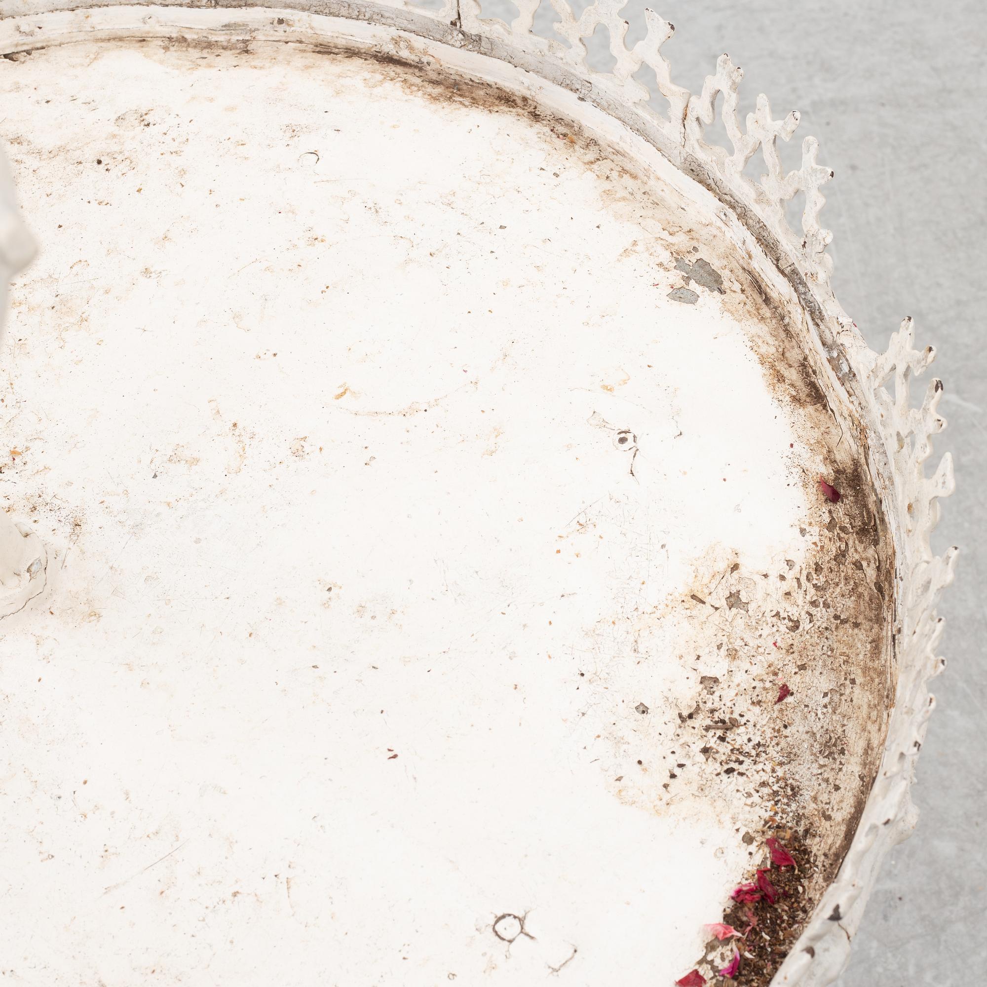 Flower table, first half of the 20th century.