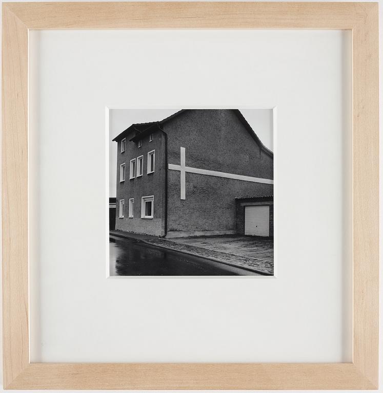 GERRY JOHANSSON, gelatin silver print signed and numbered 24/25 on verso.