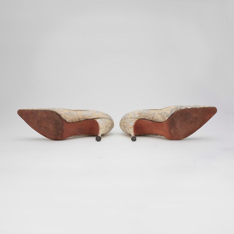 ELSA SCHIAPARELLI, a pair of lady's shoes.