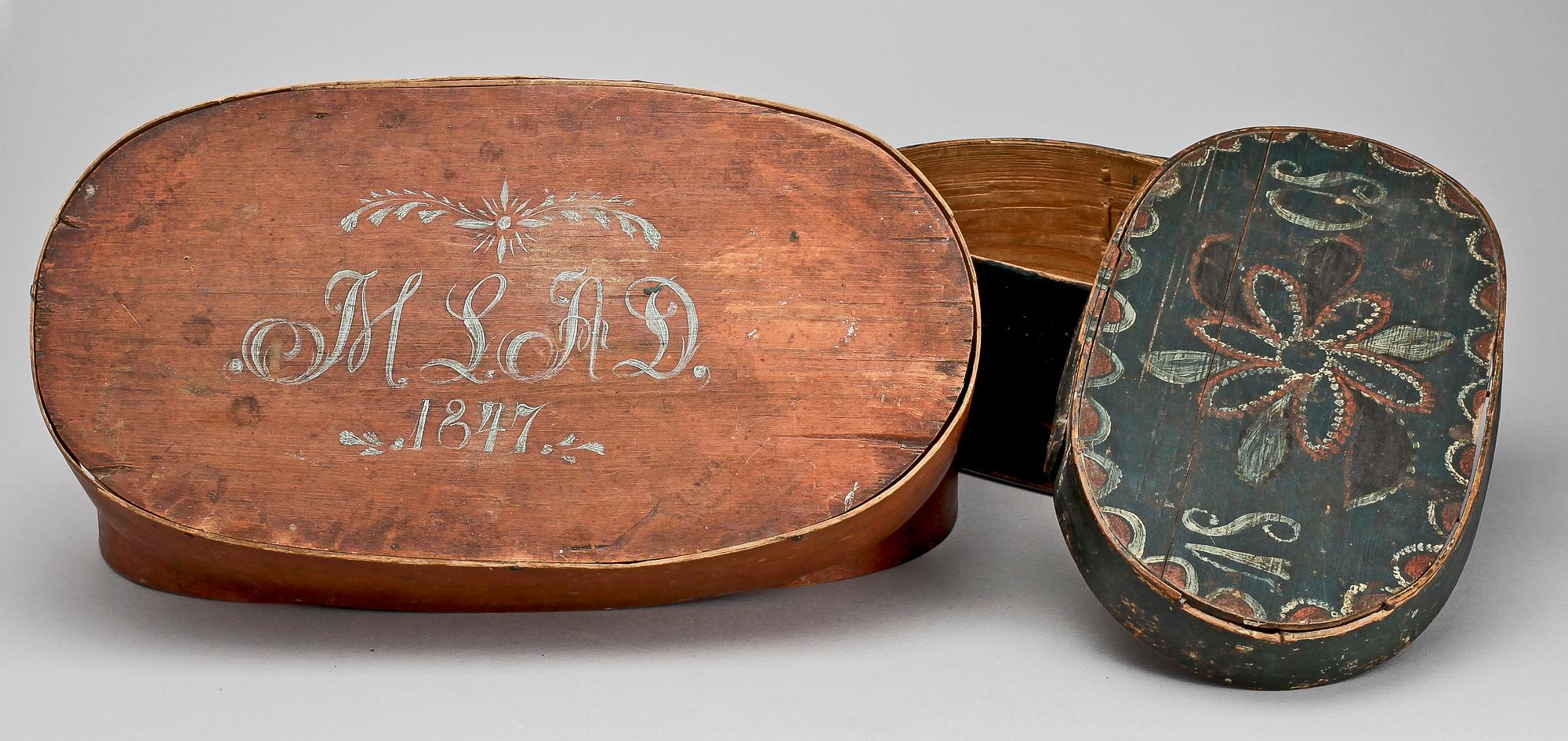 SVEPASKAR, 2 st, allmoge, daterade 1808 samt 1847.