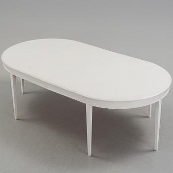 A late 20th century Gustavian style diningtable.