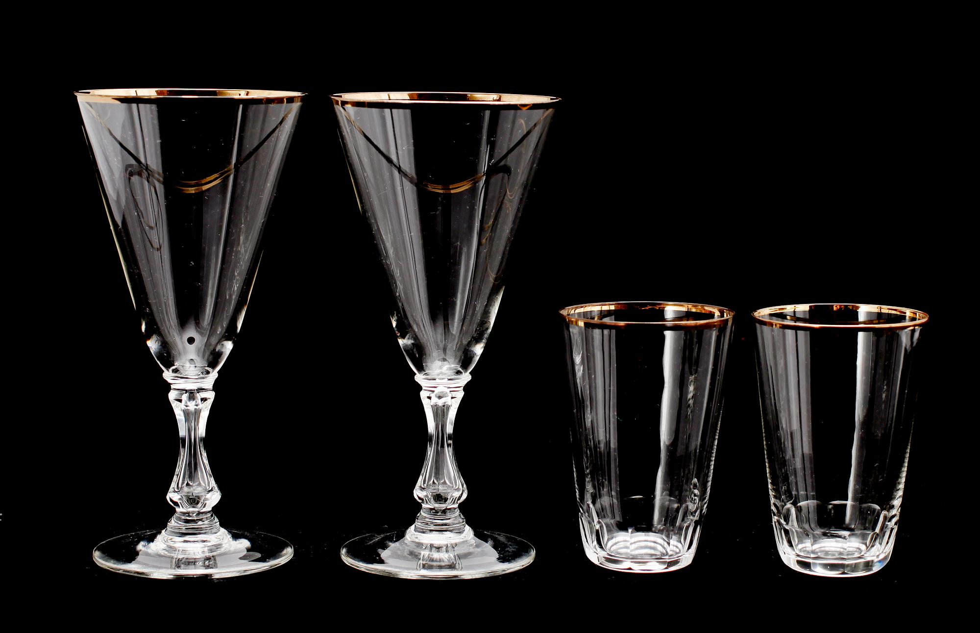 GLASSERVIS, 32 del, Trelleborgs Glasbruk.