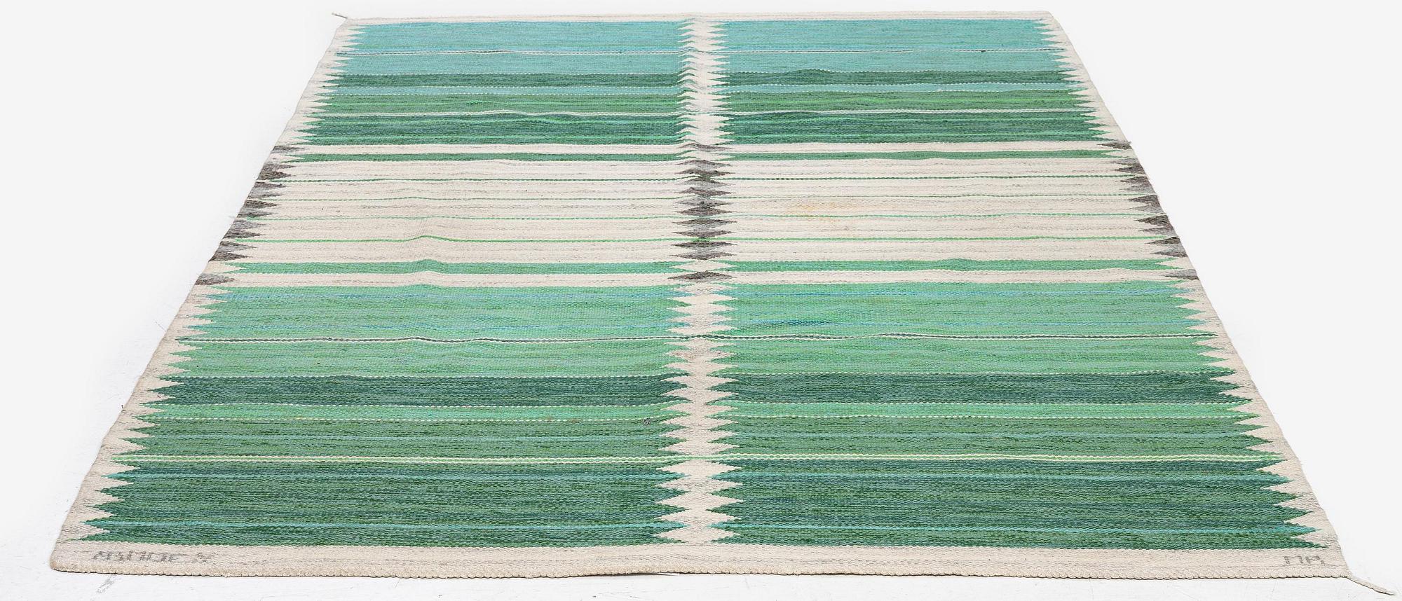 Marianne Richter, a "Rosita, grön" carpet, flat weave, c. 260 x 173 cm, signed AB MMF V MR.