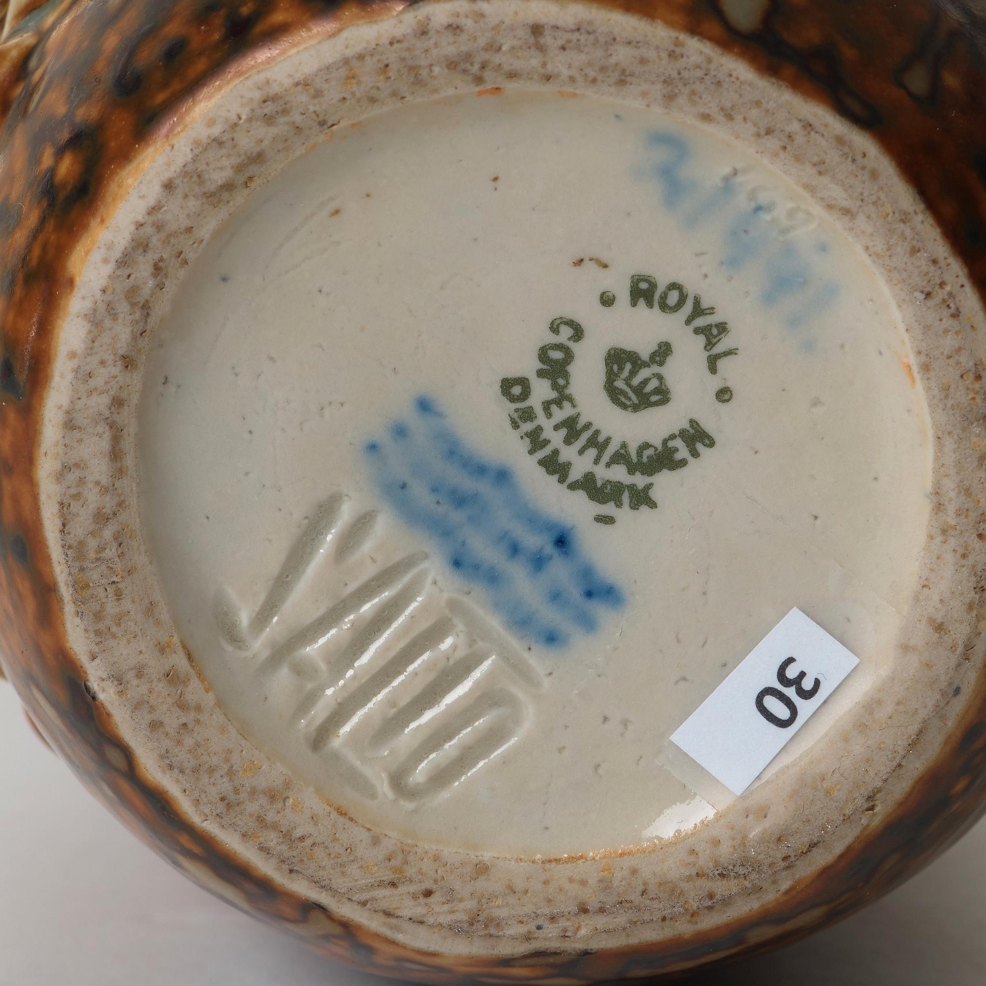 Axel Salto, An Axel Salto stoneware vase, Royal Copenhagen, Denmark 1960.
