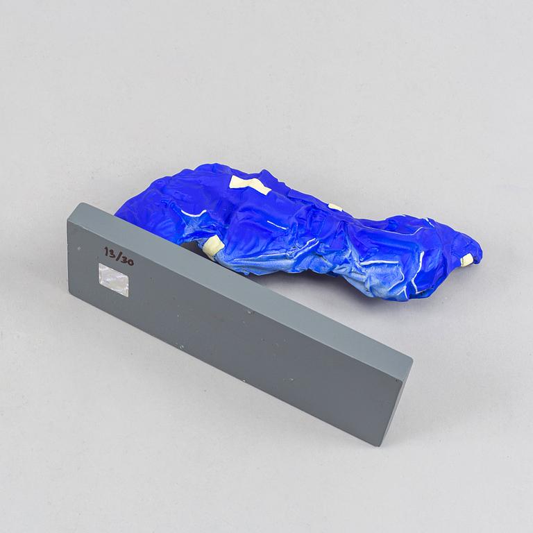 Carl-Fredrik Reuterswärd/ The Non-Violence Project Foundation, a polyresin sculpture 2017, Certificate numbered 13/30.