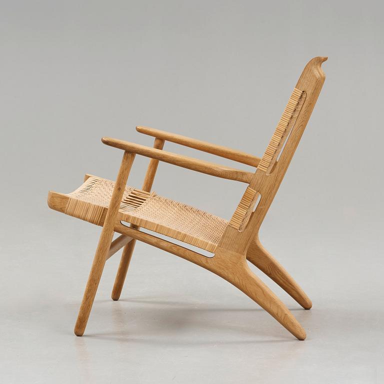 A Hans J Wegner easychair, 'CH-27', Carl Hansen & Son, Denmark.