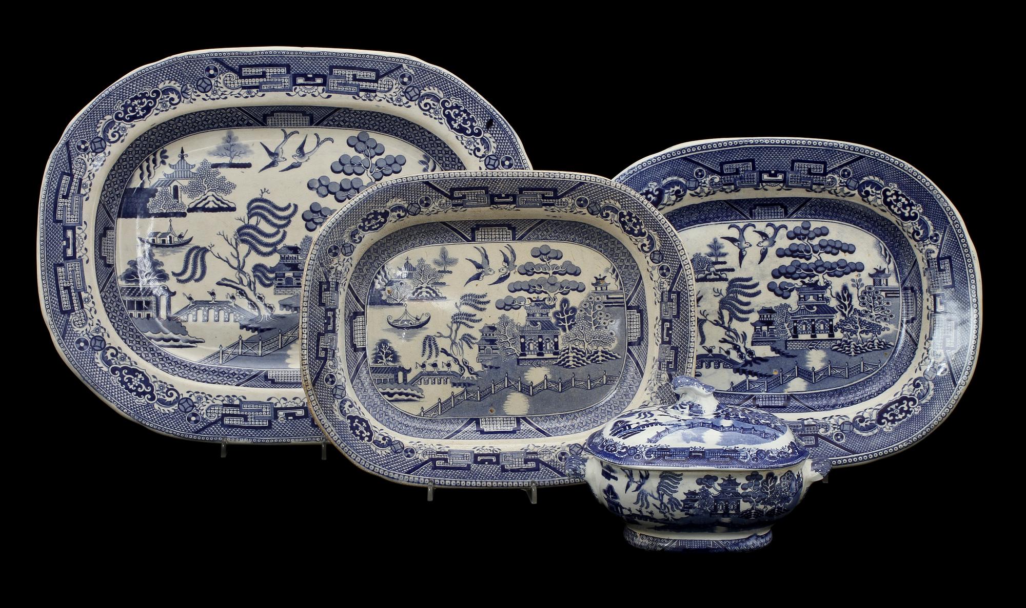 MATSERVISDELAR, 56 st, flintgods, "Willow", Gustavsberg.