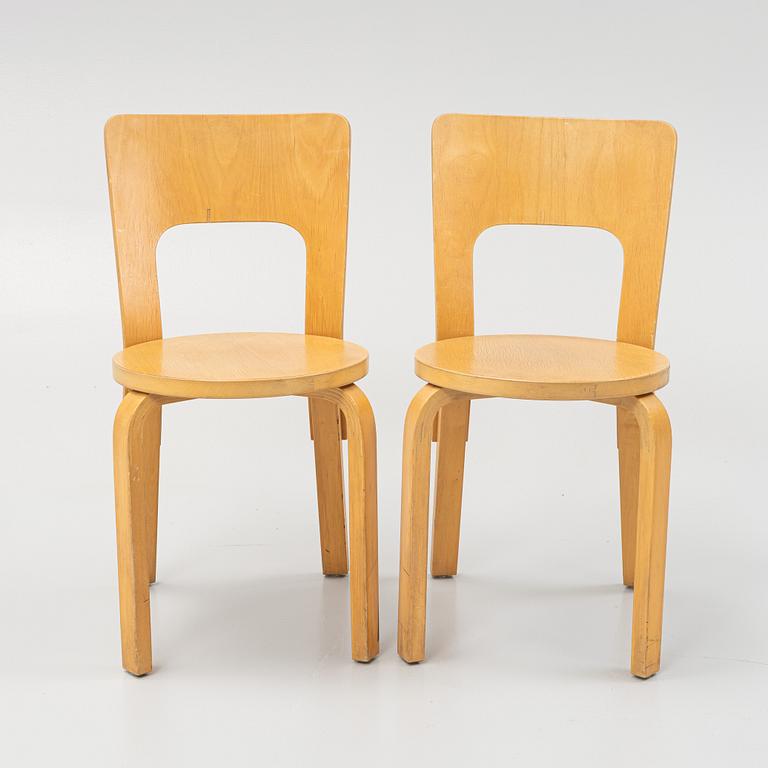 Alvar Aalto, stolar, 3 st, modell 66, samt matbord, Artek, Finland.