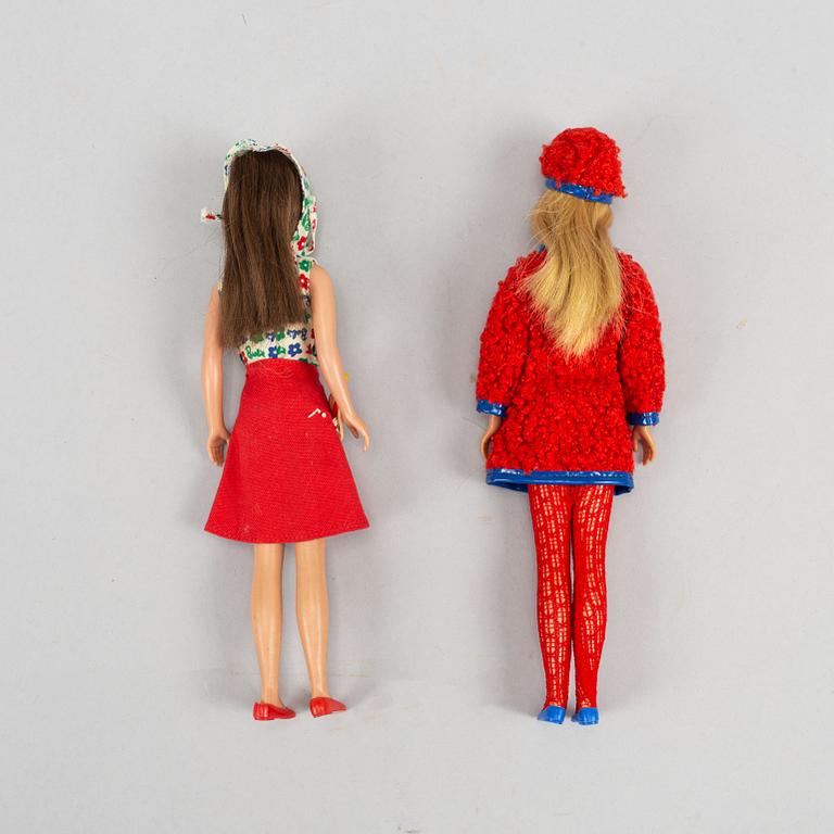 Three Barbiedolls with accessories, Mattel, 1960's.