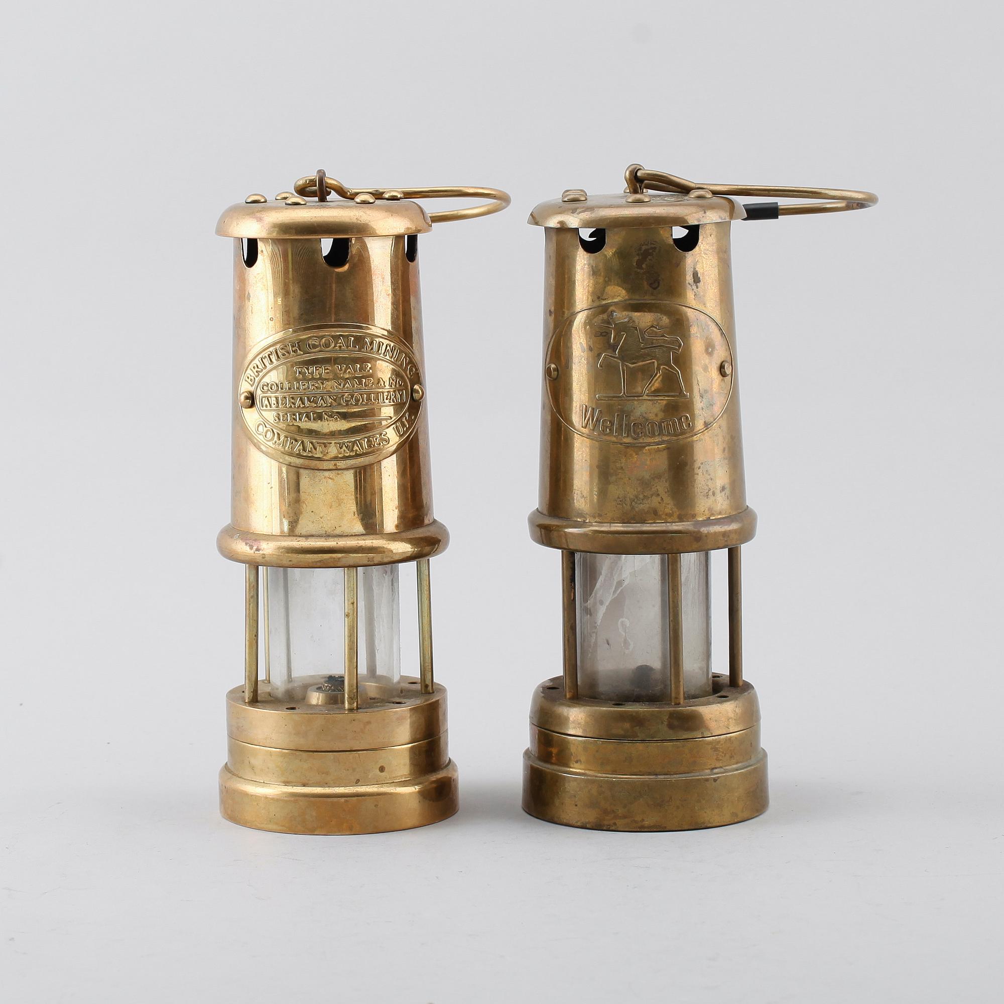 GRUVLYKTOR, 2 st, mässing, England, 1900-talets andra hälft.