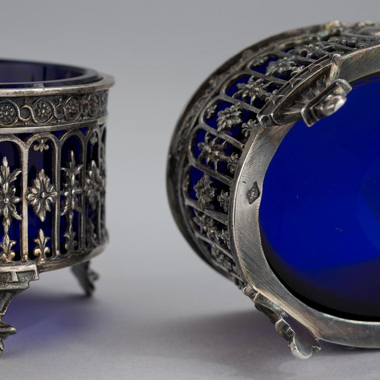 SENAPSKAR samt ett par SALTKAR, silver, Fray Fils, sent 1800-tal. Vikt ca 183g.