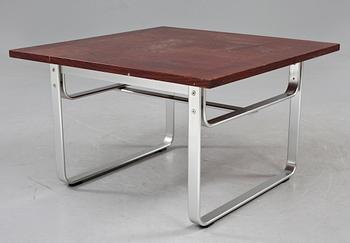 FÅTÖLJER, ett par, "Mondo" samt BORD, Karl-Erik Ekselius för JOC Möbler, 1900-talets andra hälft.