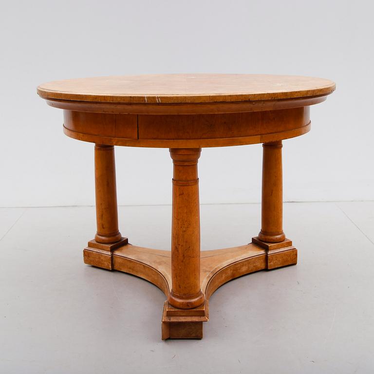 BORD, Karl Johan stil, 1900-talets första hälft.