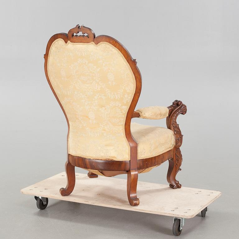 FÅTÖLJ, nyrokoko, sent 1800-tal.