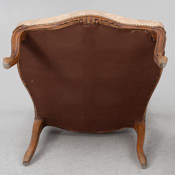 Karmstolar, ett par, rokokostil, 1900-talets första hälft.