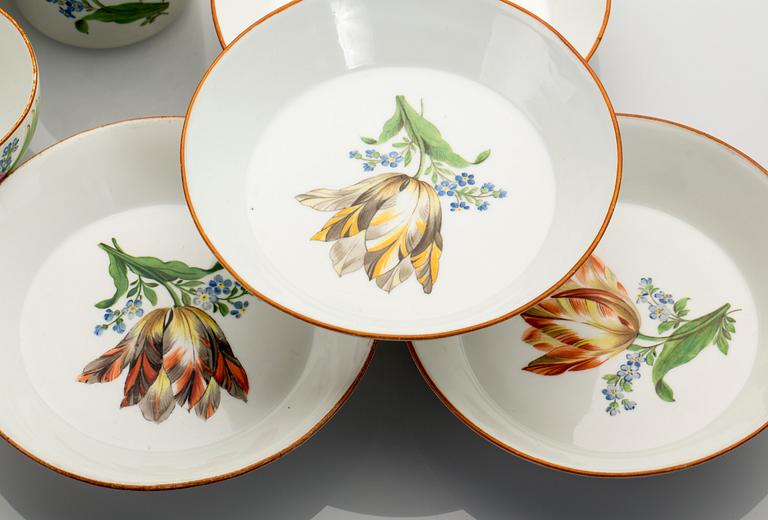 SERVISDELAR, 12 st, porslin. Meissen, 1800-talets början.