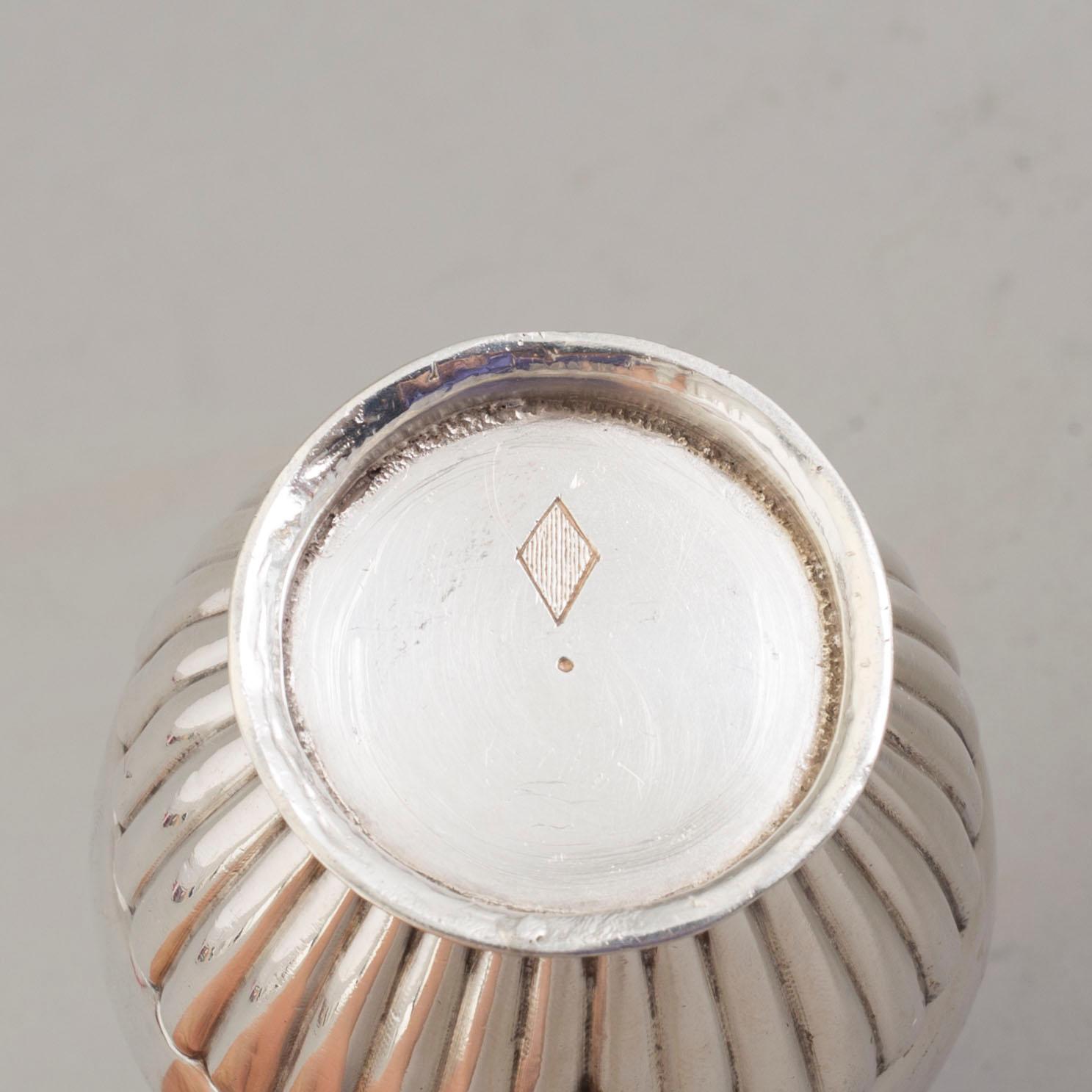 STRÖARE, GRÄDDKANNA, DOSA, silver, 1800-tal och 1900-tal.
