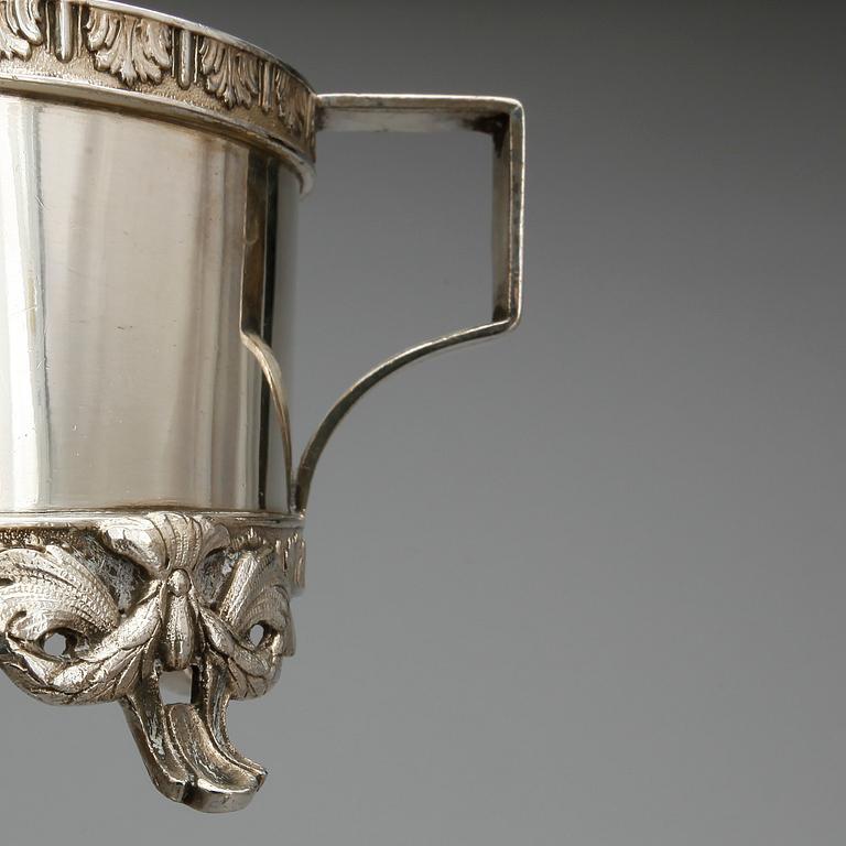 KAFFESERVISDELAR, 3 st, nysilver, A.G. Dufva. Tidigt 1900-tal.