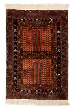 BÖNEMATTA, semiantik, Turkmen. Ca 175 x 121.