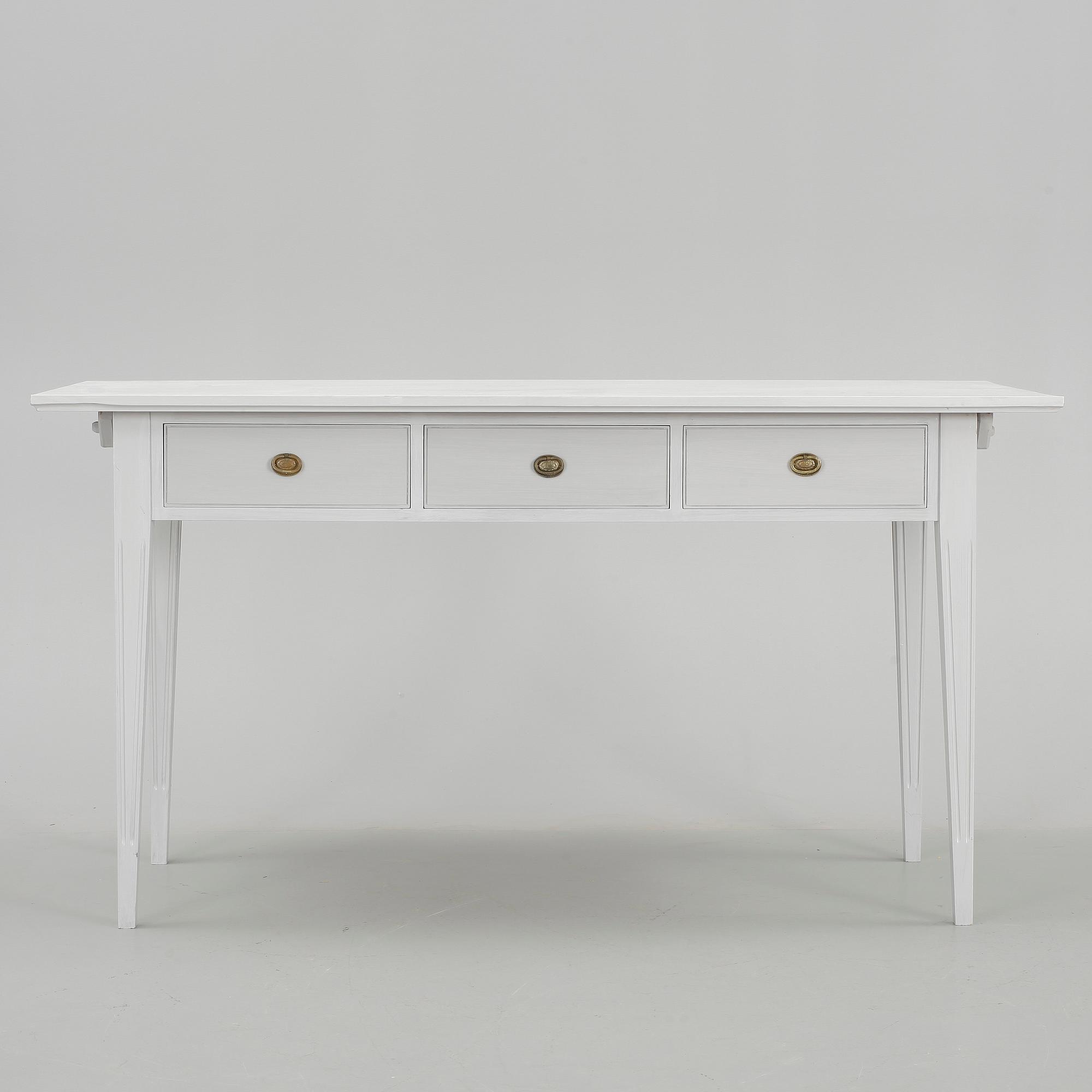 SIDEBOARD, gustaviansk stil, 1900-tal.