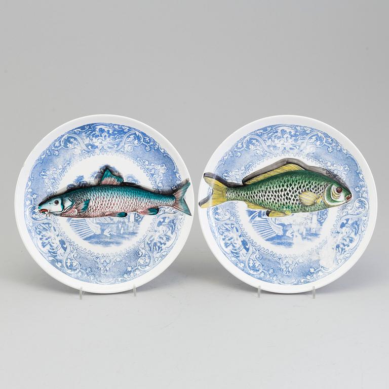 5 dinner plates by Piero Fornasetti, Milano 1955.