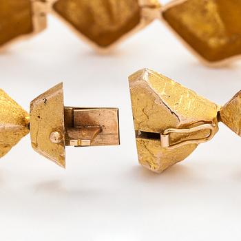 Björn Weckström, rannekoru, "Koskikivet", 14K kultaa.