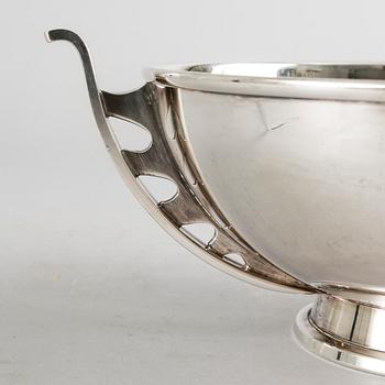 Ulla Fogelklou-Skogh, bowl, nickel silver.