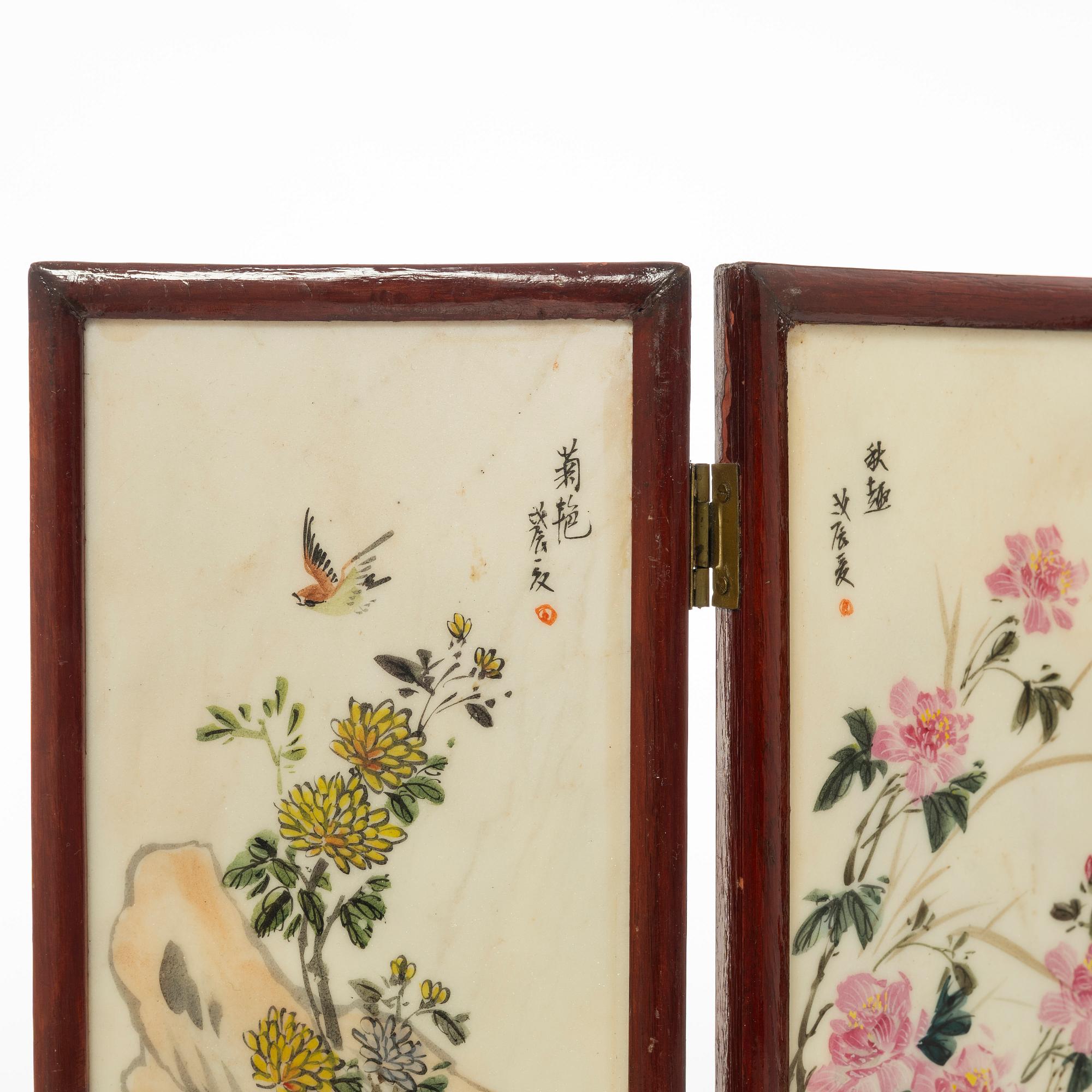 A table folding screen, China, 20th century/21st century.