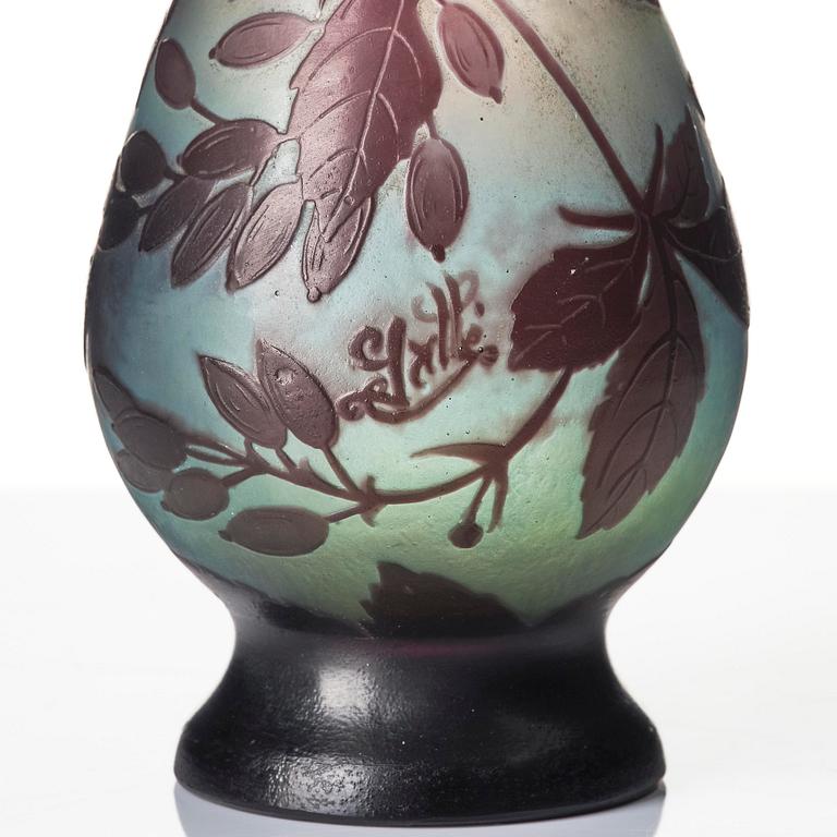 Emile Gallé, a set of two Art Nouveau cameo glass vases, Nancy, France.
