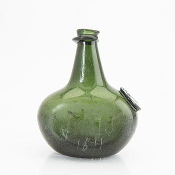 Jöran Pilgren, an early 18th century glass flask from Skånska glasbruket.