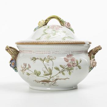 Royal Copenhagen, a 'Flora Danica' tureen, Denmark, 1967-83.