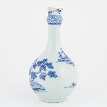 A porcelain vase, China, 18th century.