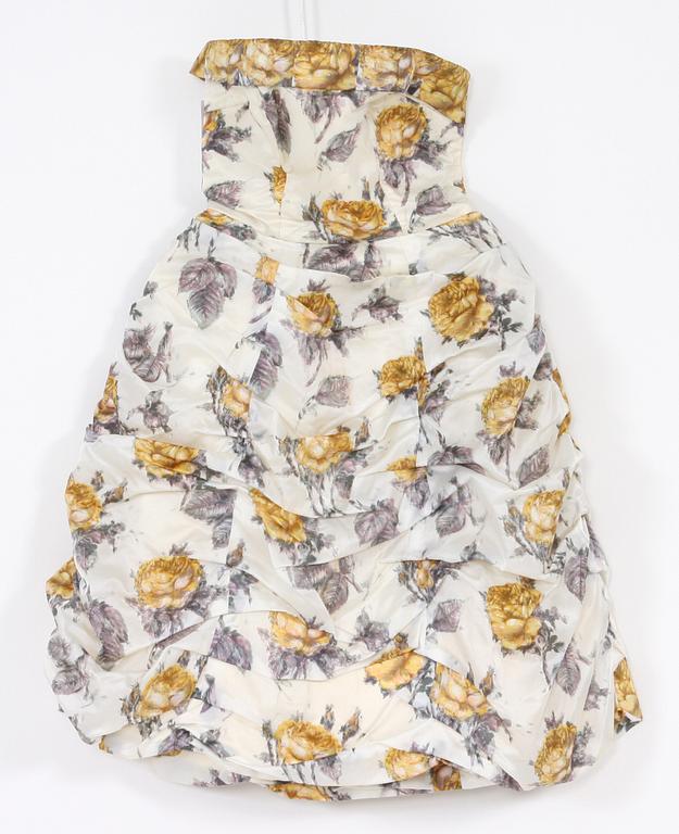 KLÄNNING, 1900-talets mitt.