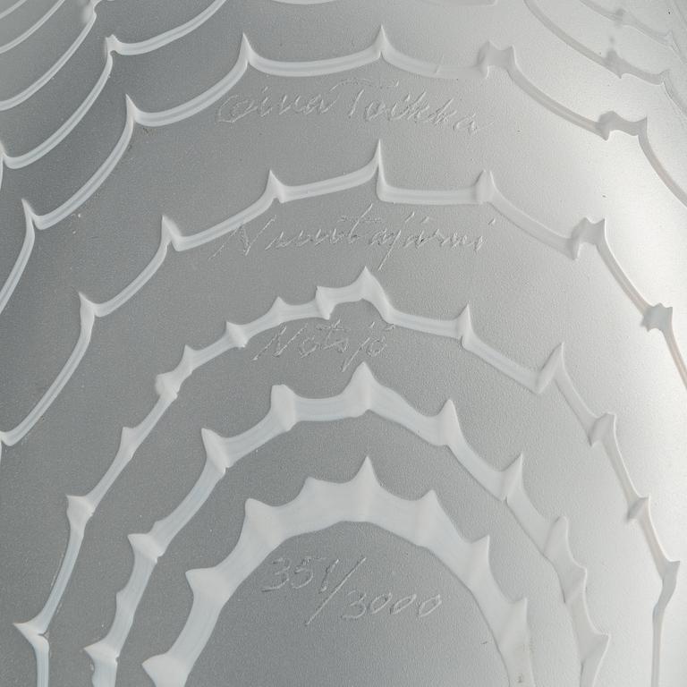 Oiva Toikka, glasfåglar, 2 st, signerade. Nuutajärvi.