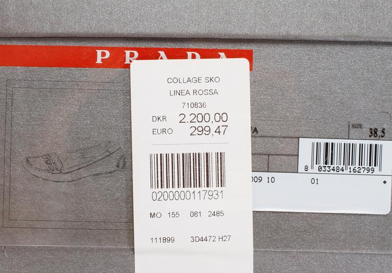 SKOR, Prada.