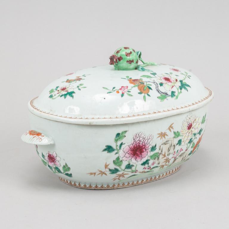 A famille rose tureen with cover, Qing dynasty, Qianlong (1736-95).