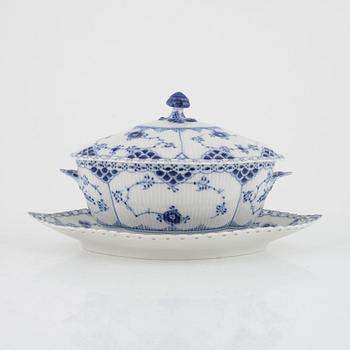 Sauce boat, porcelain, full lace, "Musselmalet", Royal Copenhagen, Denmark.